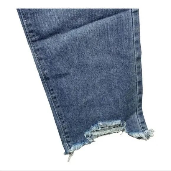 NWT C+D+M WOMEN'S DISTRESSED‎ CROPPED LOOSE FIT BLUE JEANS SIZE XL - Picture 5 of 7